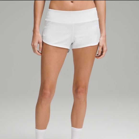 Lululemon Speed Up Low-Rise Short 2.5” - Picture 1 of 5